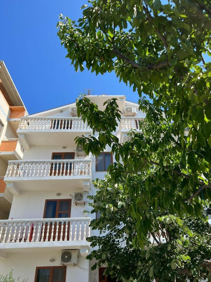 Apartments Hotel Al&De Velipoje Bagian luar foto