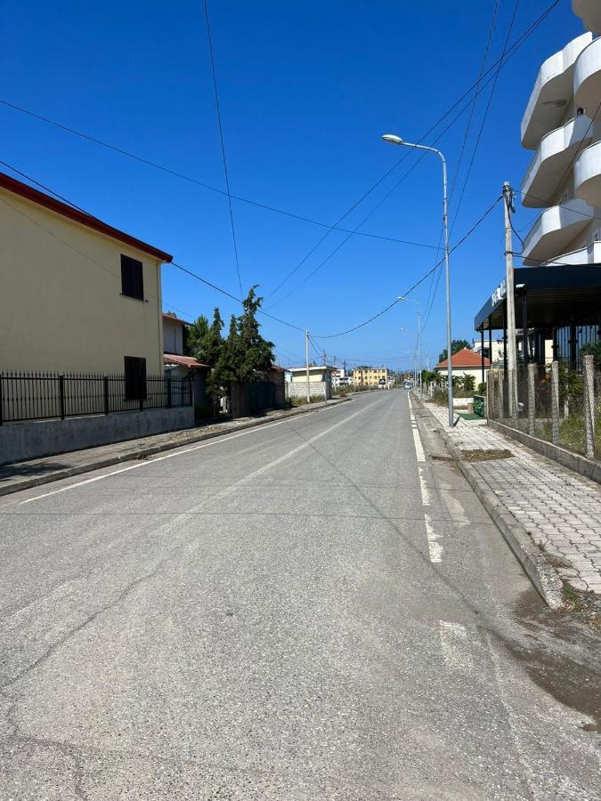 Apartments Hotel Al&De Velipoje Bagian luar foto