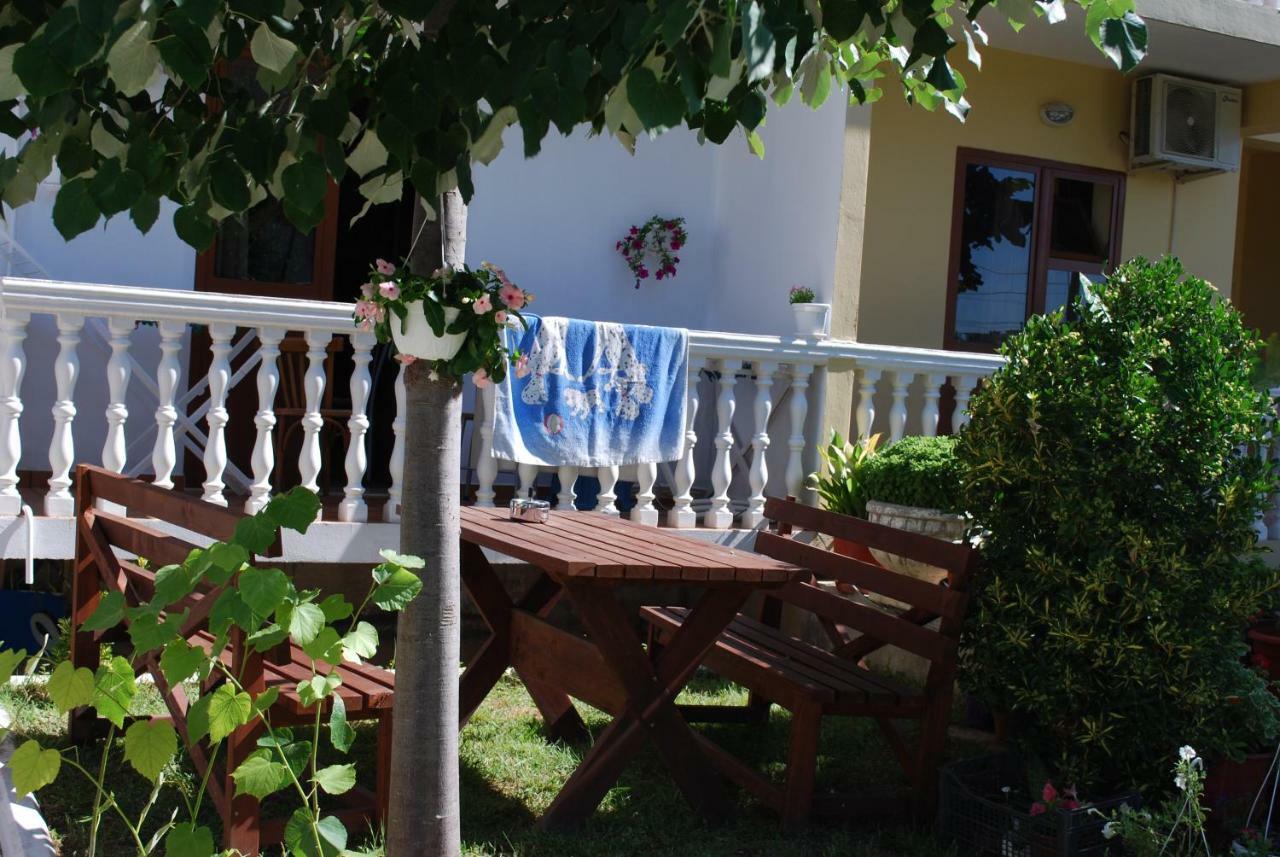 Apartments Hotel Al&De Velipoje Bagian luar foto